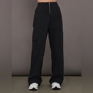 Bandier Quincy Cargo Pants Black Size Small New